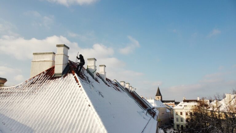 lume eemaldamine katuselt